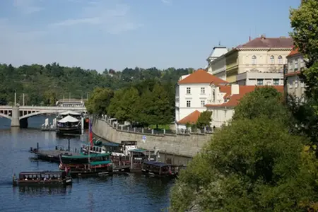 Csehország autópályáin: Utazási lehetőségek és látnivalók