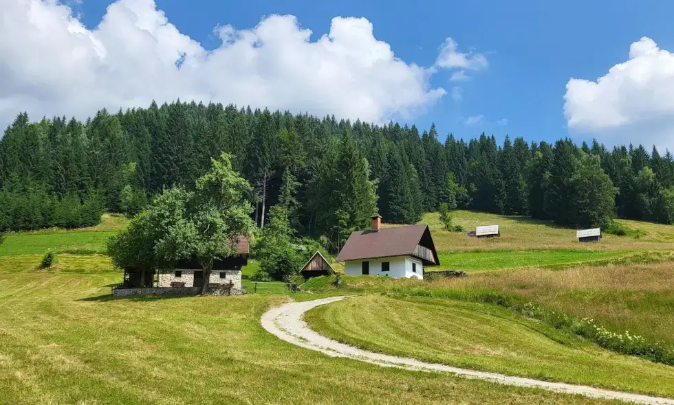 Szlovéniai utazás autópályán: Fedezzük fel a látnivalókat